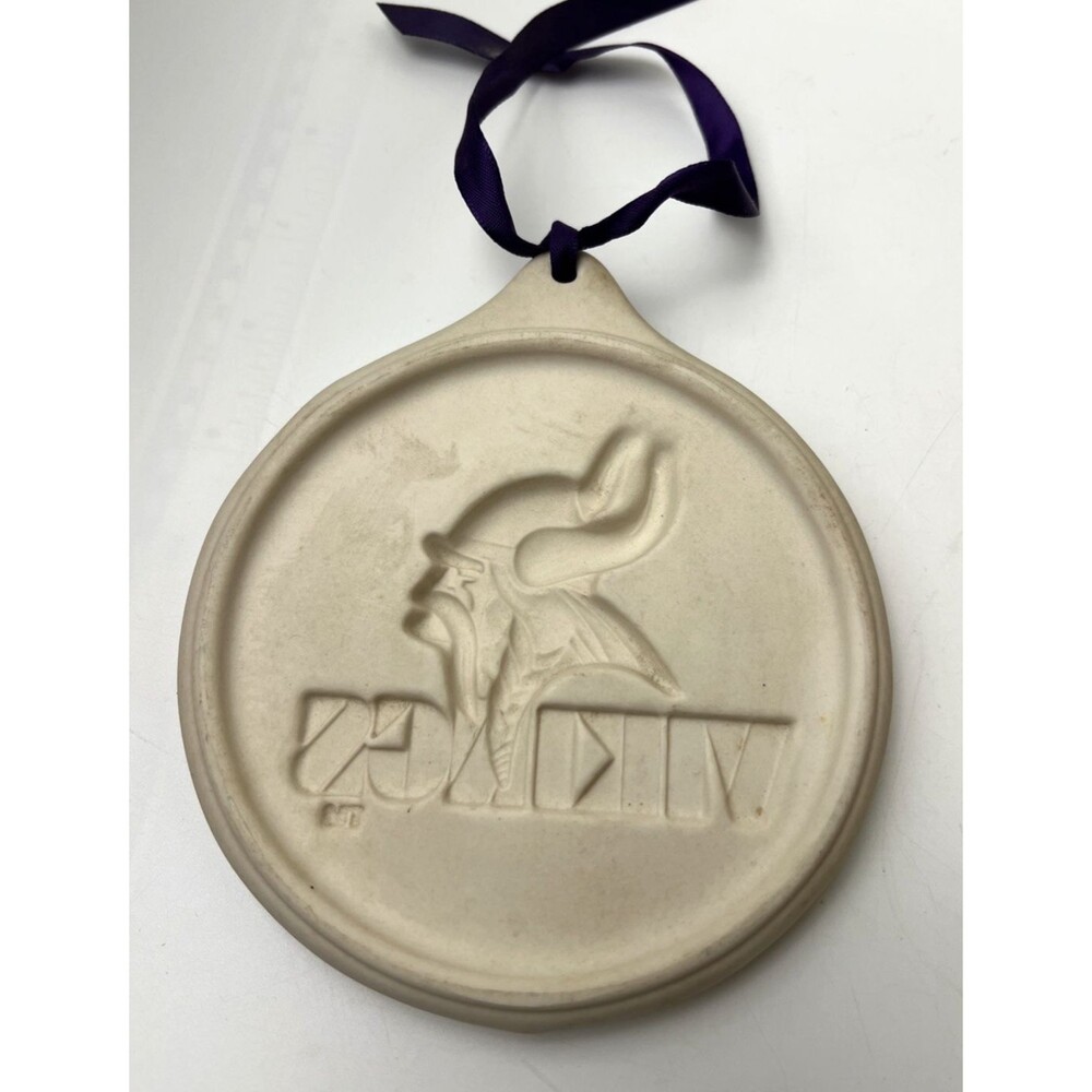 Minnesota Vikings Cookie/Biscuit/Chocolate Mold Stoneware